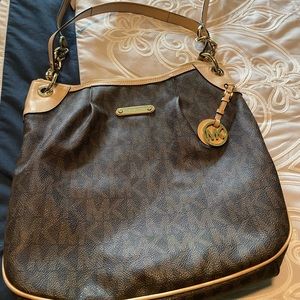 Michael Kors Crossbody